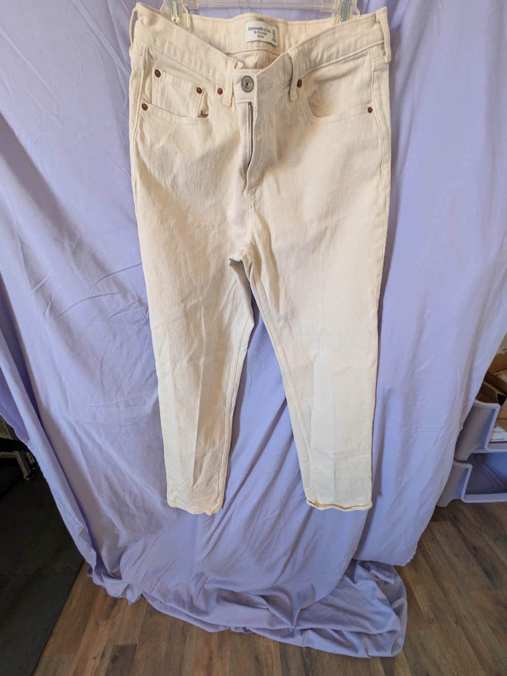 Abercrombie & Fitch Cream Straight Mid-Rise Jeans